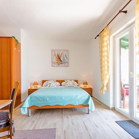 Mare-More Studio W Balcony And Beach Front And View Zadar Ngoại thất bức ảnh